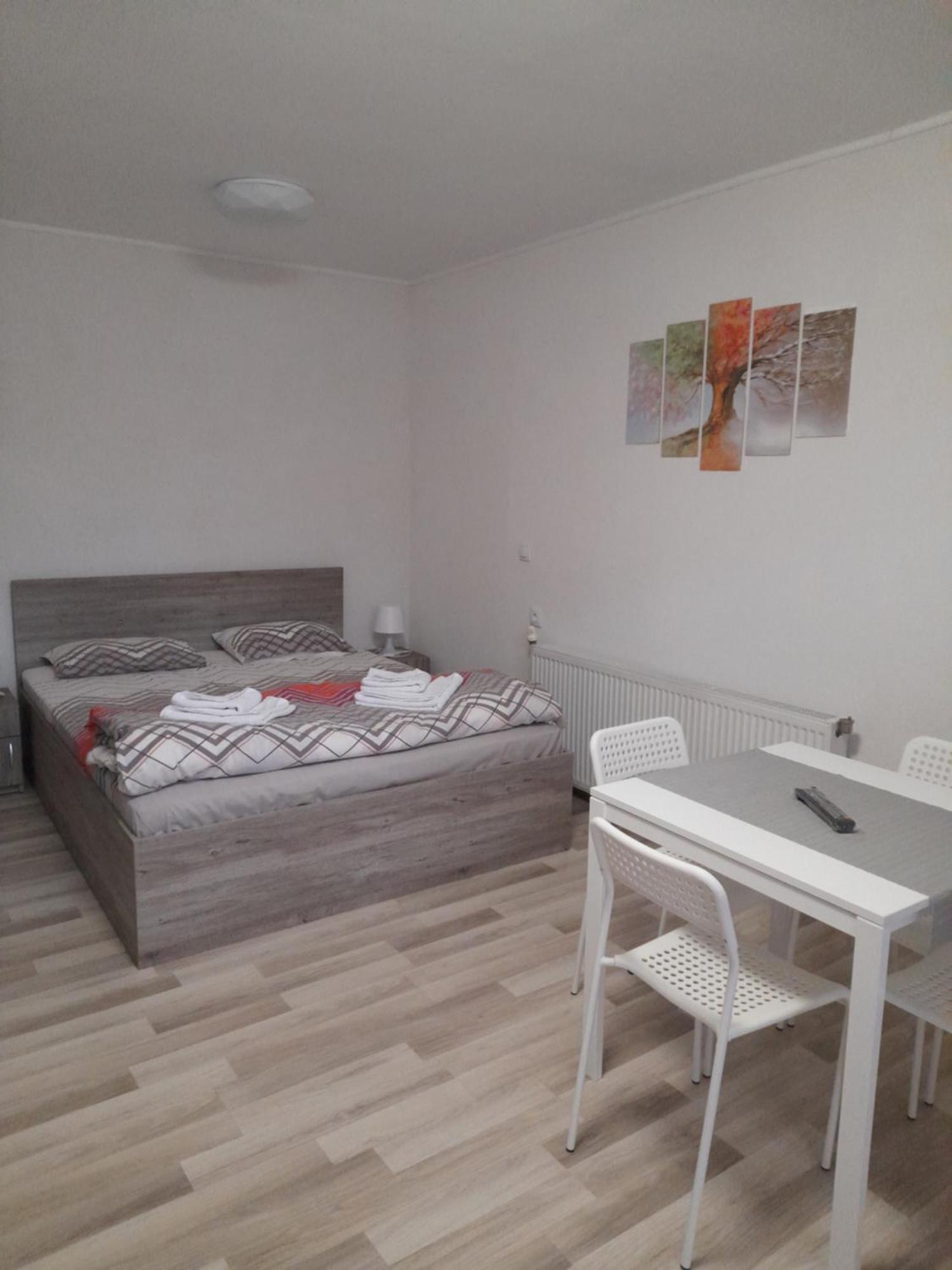 Guest Rooms Ider Saparewa Banja Exterior foto