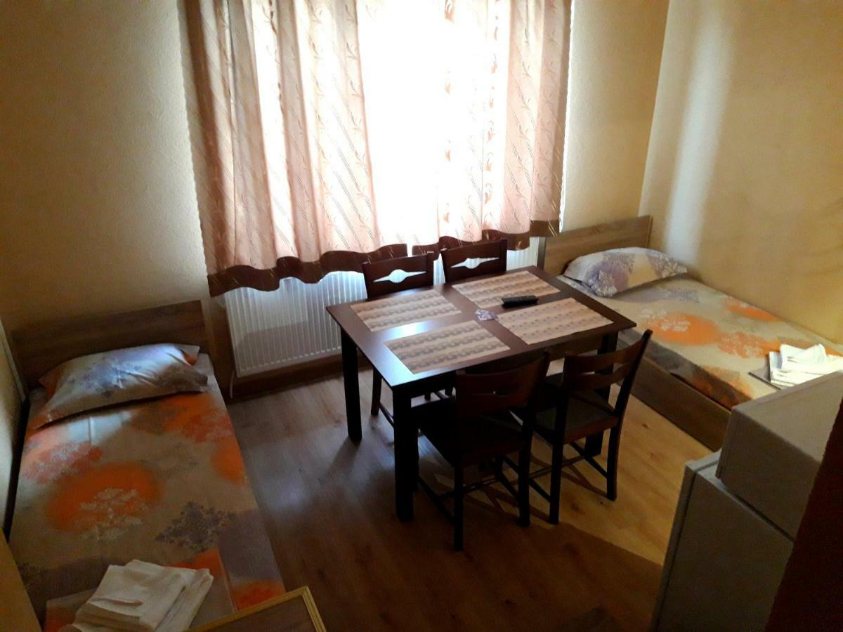 Guest Rooms Ider Saparewa Banja Exterior foto